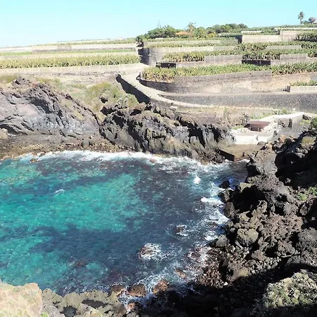 Beach House...El Gincho Garachico Three Minute Walk From El Gincho Beach. *