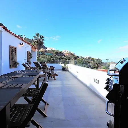Beach House...El Gincho Garachico Three Minute Walk From El Gincho Beach. *